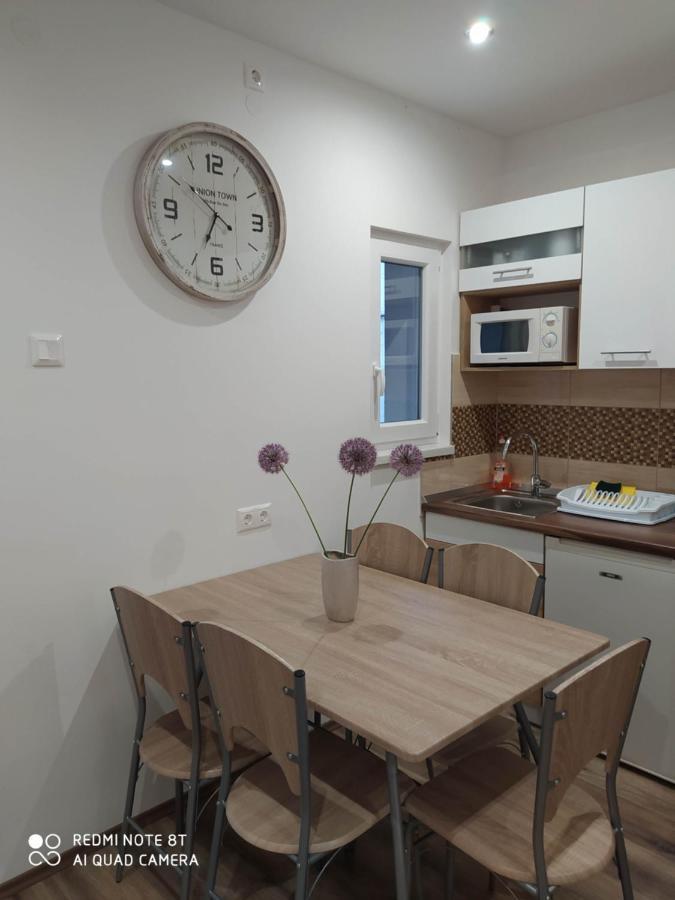 Evelyn Apartman Hajdúszoboszló Exterior foto