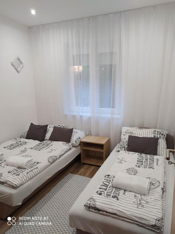 Evelyn Apartman Hajdúszoboszló Exterior foto
