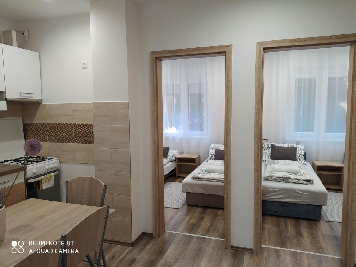 Evelyn Apartman Hajdúszoboszló Exterior foto